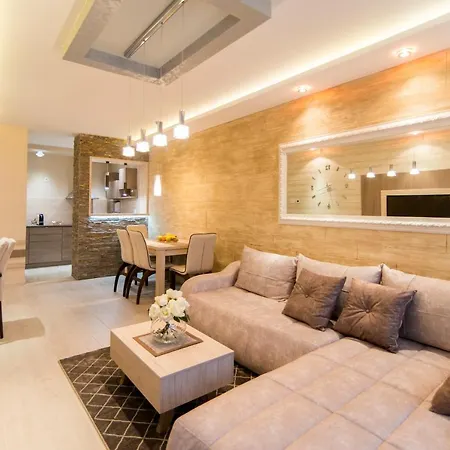 Apartmani Eleganza & La Vista Novi Sad Exterior photo
