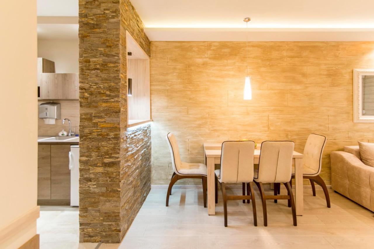 Apartment Eleganza & La Vista *